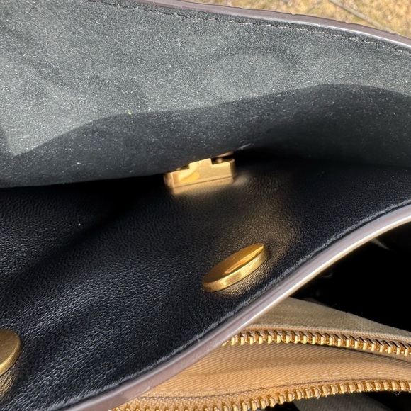 Tory Burch Lee Radziwill Croc-Embossed Leather Bag - Picture 13 of 15